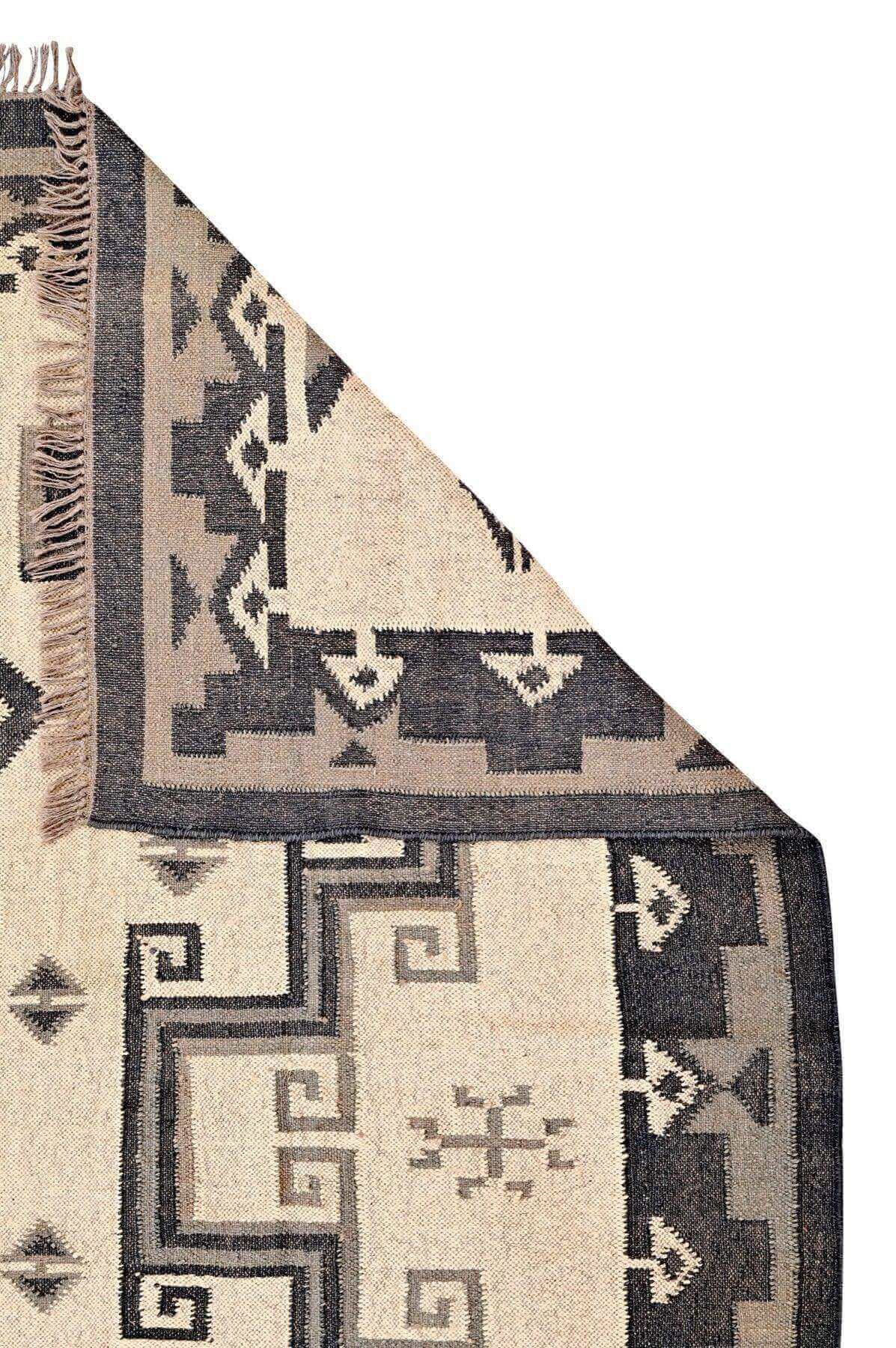 Alfombra Kilim Grande,  negro y beige (natural) , étnico, moderno, tradicional, hecha a mano de Lana y Yute - 240x300