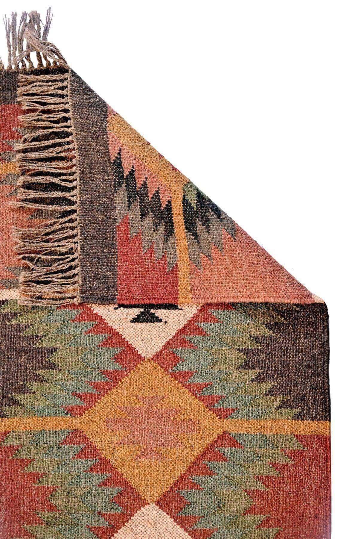 Alfombra tipo kilim, kilims tejidos a mano en yute y lana. Alfombras Kilim modernos, Alfombras en fibras naturales.